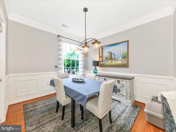 7 BOOTH ST #201, Gaithersburg, MD 20878