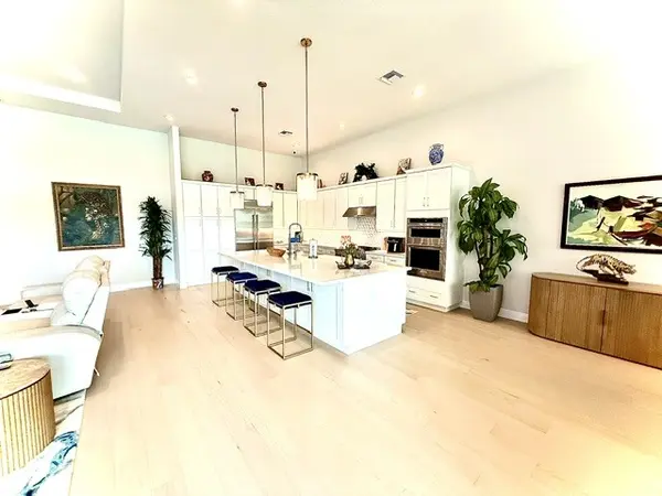 10074 Timber Creek Way, Palm Beach Gardens, FL 33412