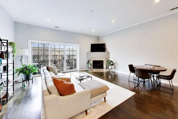 663 W Barry AVE #4C, Chicago, IL 60657