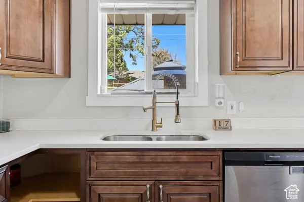 160 W 350 N, Clearfield, UT 84015