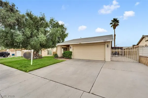 7057 Clearwater AVE, Las Vegas, NV 89147