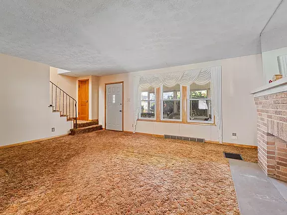 Columbus, OH 43204,678 South Burgess Avenue