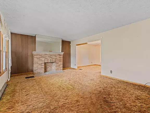 Columbus, OH 43204,678 South Burgess Avenue