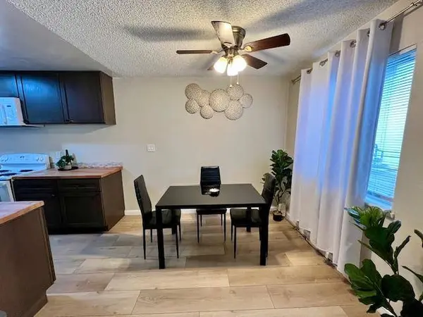 5601 Revelstok DR #3, Sacramento, CA 65842
