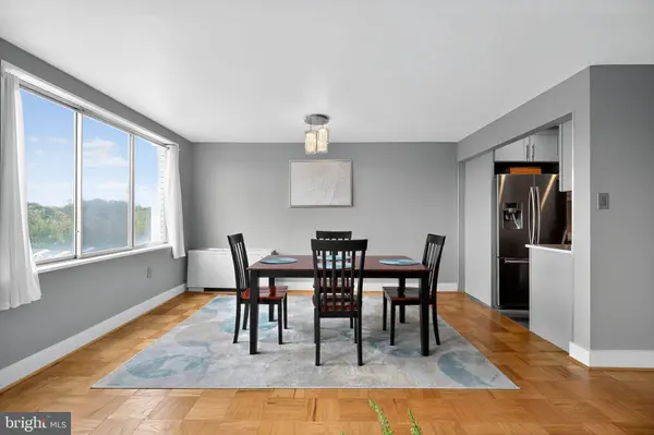 10201 GROSVENOR PL #1425, Rockville, MD 20852