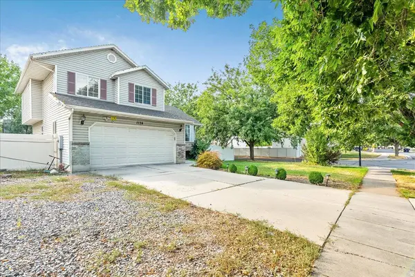 1124 S 925 W, Woods Cross, UT 84087