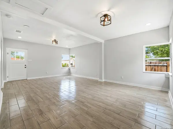 452 Gulf St, San Antonio, TX 78202