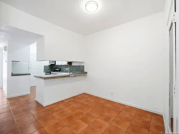 6100 Woodlake Pkwy UNIT 311, San Antonio, TX 78244