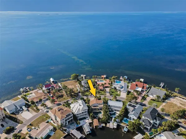 110 CARLYLE CIR, Palm Harbor, FL 34683