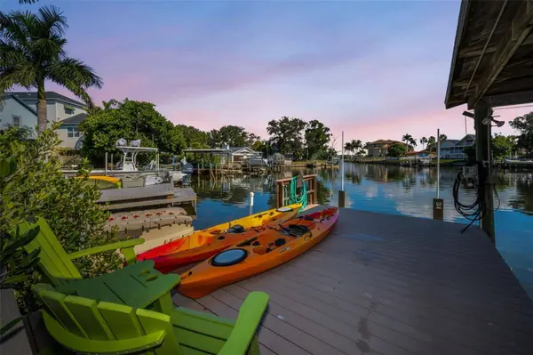 110 CARLYLE CIR, Palm Harbor, FL 34683