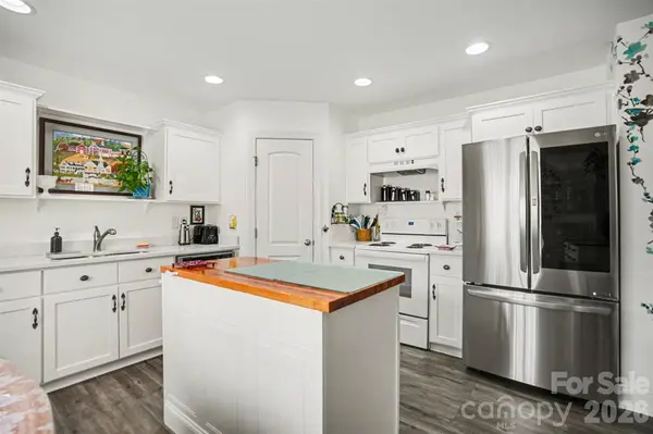 604 Eddleman RD, Kannapolis, NC 28083