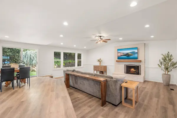 524 Berkeley WAY, Medford, OR 97504