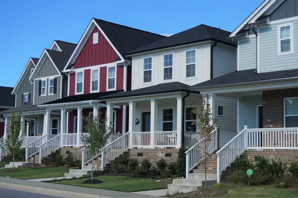 Living in Charlotte NC: Why Elizabeth’s "Hospital District" Energy is the Strategic Trade-Off You Need to Understand