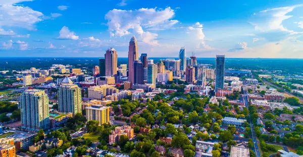 Moving to Charlotte, NC: 10 Compelling Reasons Why the Queen City is a Stacking Win