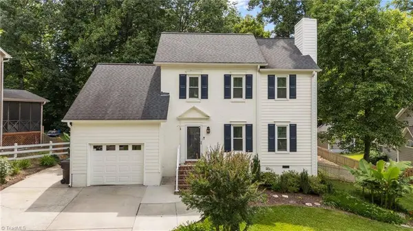 3401 Farm Lake ST, Jamestown, NC 27282