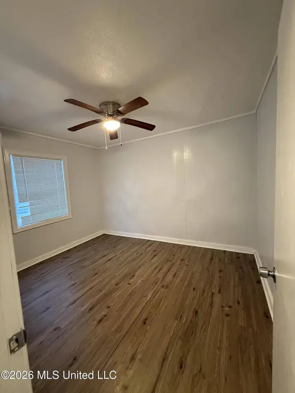 1727 Dixie Drive, Jackson, MS 39209