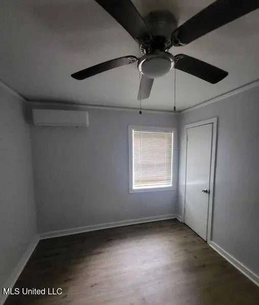 1727 Dixie Drive, Jackson, MS 39209