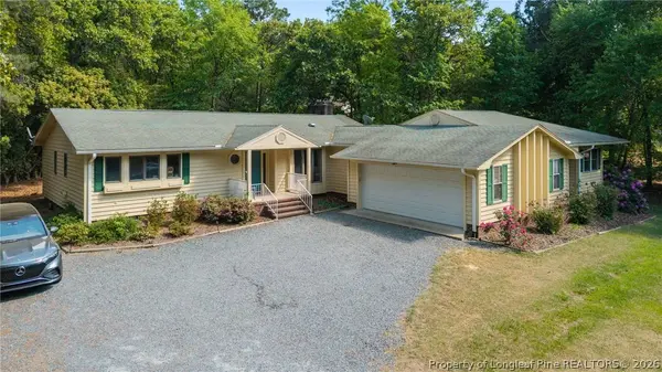 129 Overlook RD, West End, NC 28326