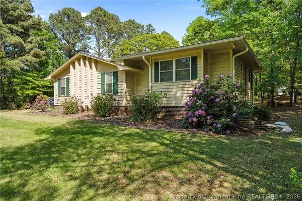 129 Overlook RD, West End, NC 28326