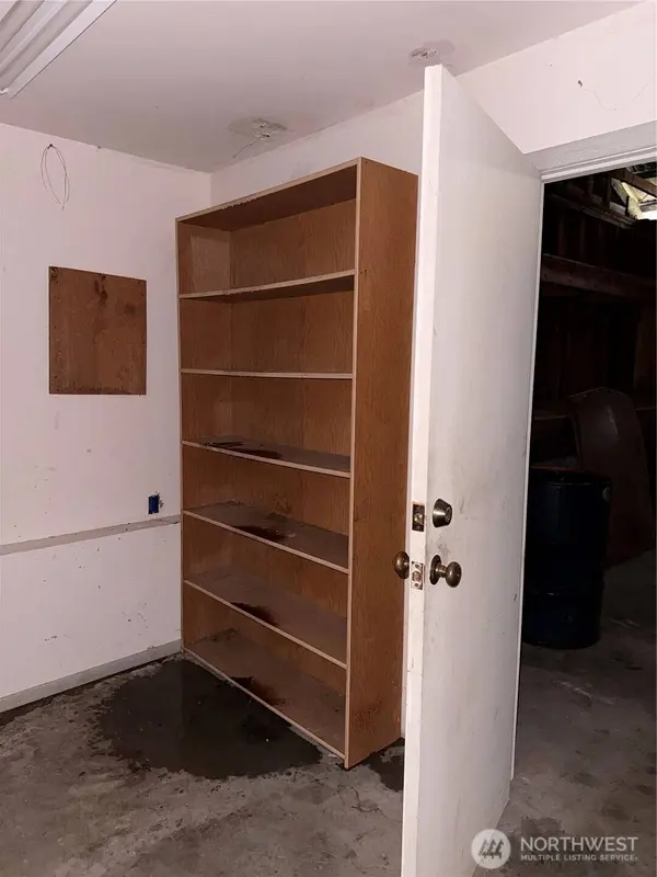 2677 W Malaga RD, Malaga, WA 98828
