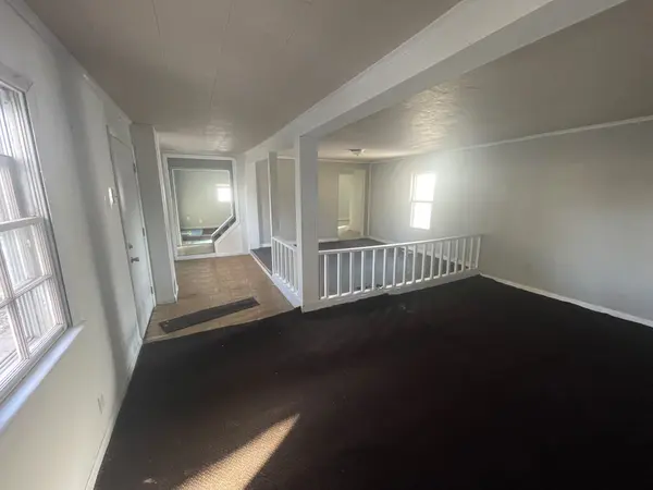 404 Park Avenue, Wheeler, IN 46393