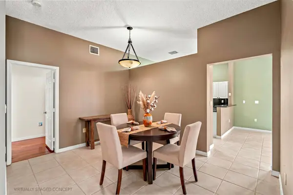 376 E Royal Cove CIR, Davie, FL 33325