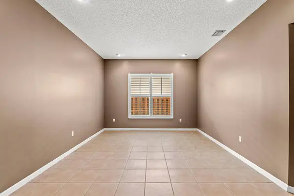 376 E Royal Cove CIR, Davie, FL 33325