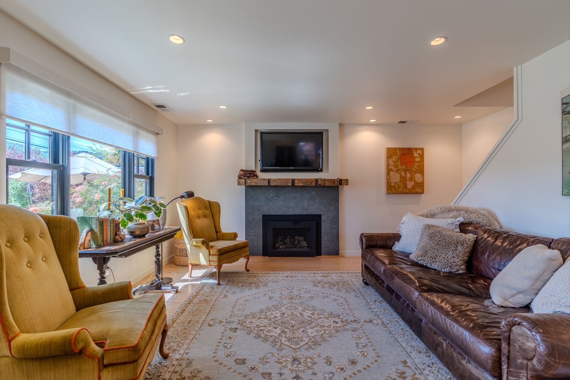 Modern living room