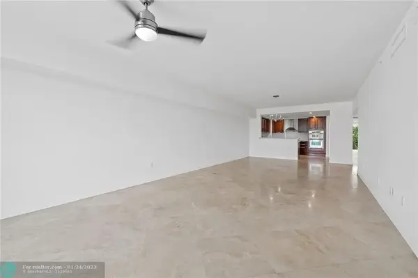 45 Hendricks Isle APT 402, Fort Lauderdale, FL 33301