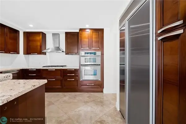 45 Hendricks Isle APT 402, Fort Lauderdale, FL 33301