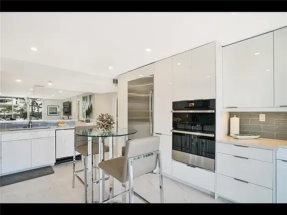 77 S Birch Rd APT 3A, Fort Lauderdale, FL 33316