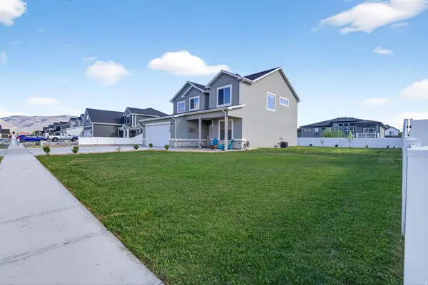 2429 W 2900 N, Farr West, UT 84404