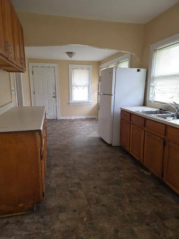 16807 Wood ST, Hazel Crest, IL 60429