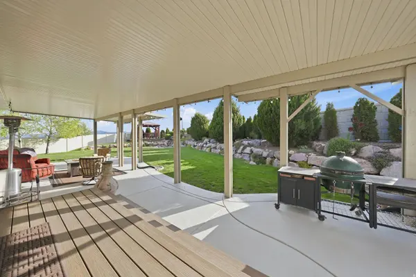 8528 S OTTER CREEK DR W, West Jordan, UT 84081