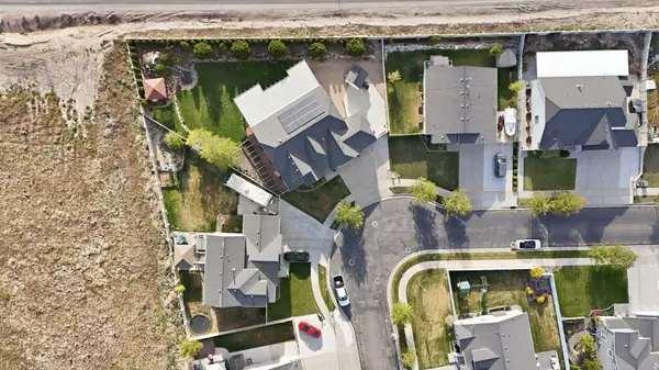 8528 S OTTER CREEK DR W, West Jordan, UT 84081