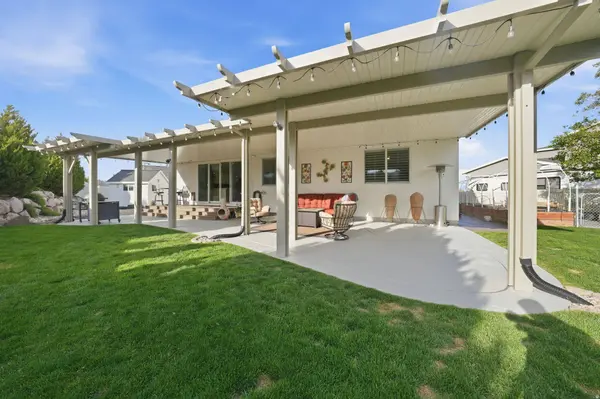 8528 S OTTER CREEK DR W, West Jordan, UT 84081