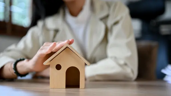 Navigating the Shift: Why Today’s Economy Actually Gives Homebuyers the Upper Hand,Noah Morris