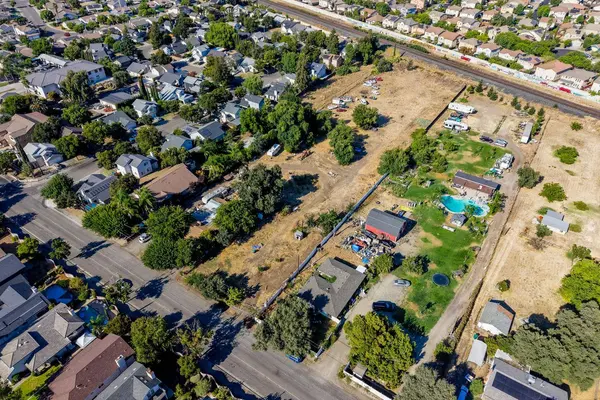 4660 Ijams RD, Stockton, CA 95210