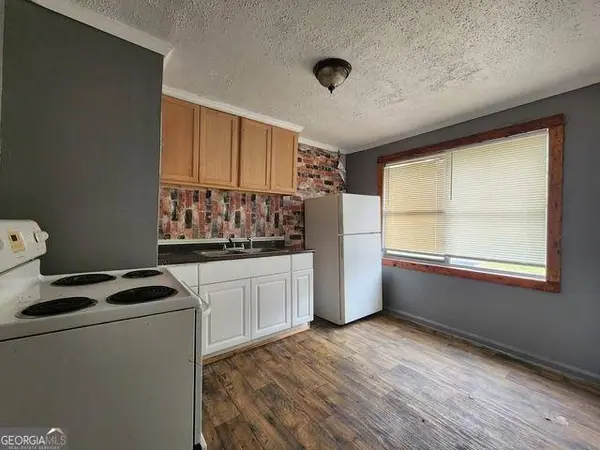322 Rogers PL, Macon, GA 31204
