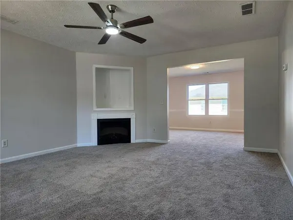 10944 Station DR, Hampton, GA 30228