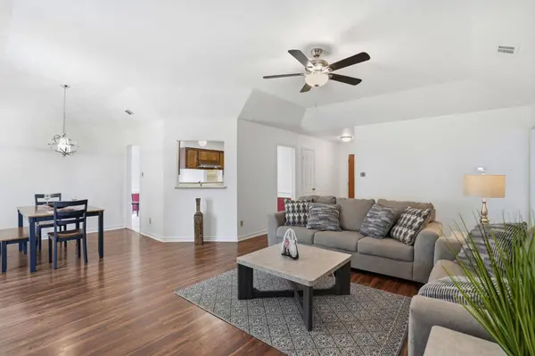 306 Woodstone DR, Georgetown, TX 78628