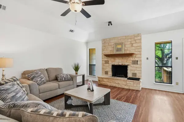 306 Woodstone DR, Georgetown, TX 78628