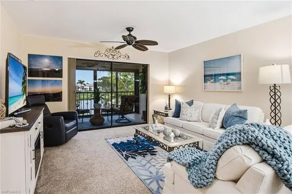 221 Fox Glen DR #2302, Naples, FL 34104