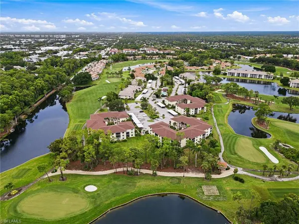 221 Fox Glen DR #2302, Naples, FL 34104