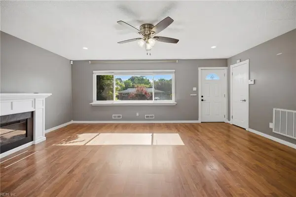 421 Cronin RD, Virginia Beach, VA 23452