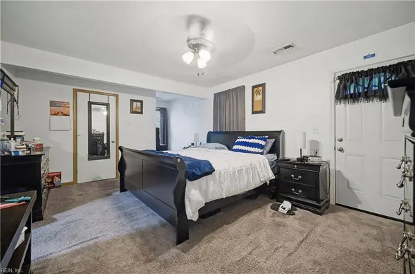 1647 High Plains DR, Virginia Beach, VA 23464