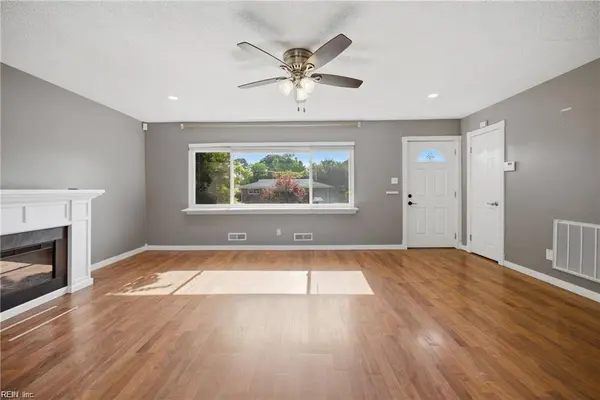 421 Cronin RD, Virginia Beach, VA 23452