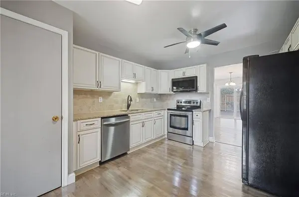 1647 High Plains DR, Virginia Beach, VA 23464