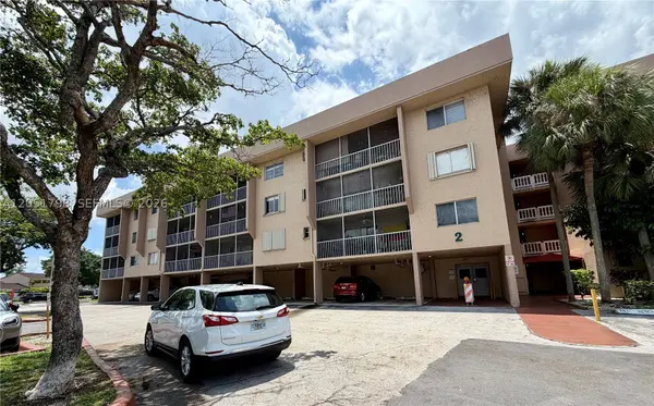 17000 NW 67th Ave #130, Hialeah, FL 33015