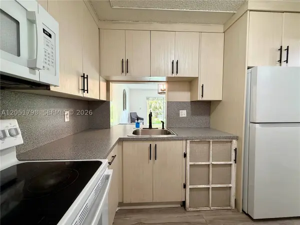 17000 NW 67th Ave #130, Hialeah, FL 33015